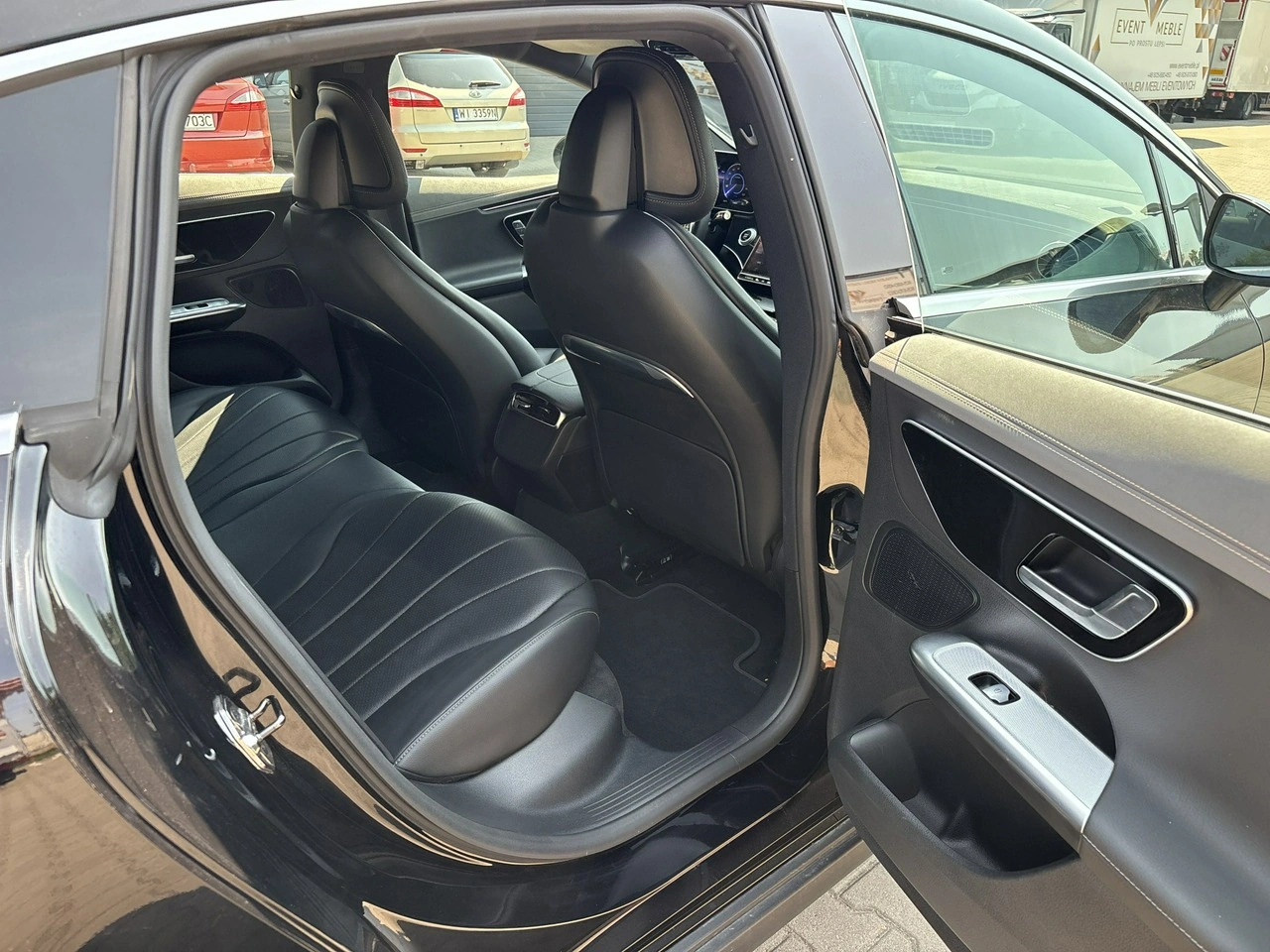 Mercedes EQE - Zdjęcie 17