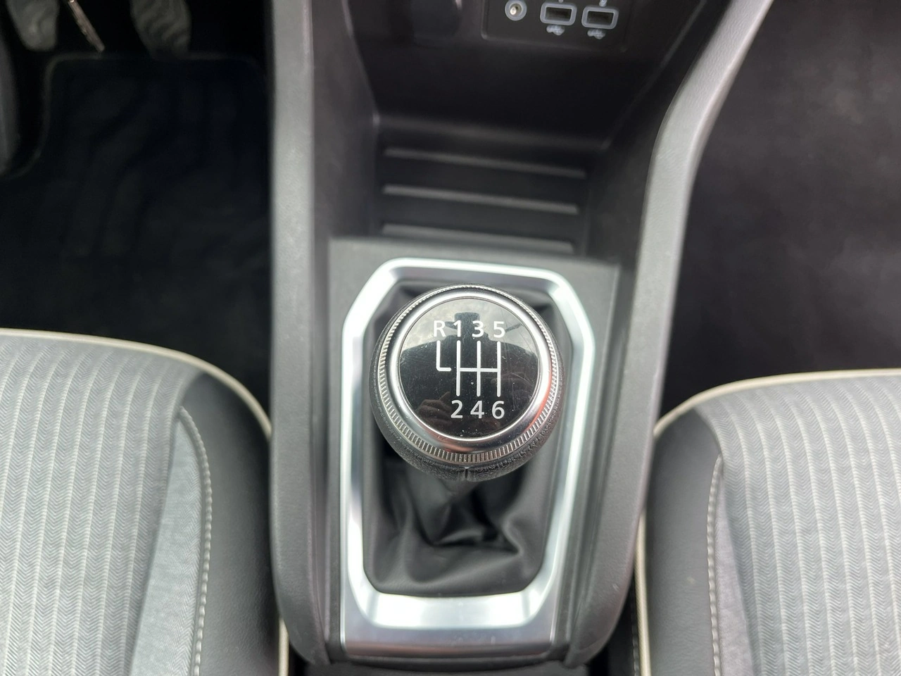 Renault Clio - Zdjęcie 21