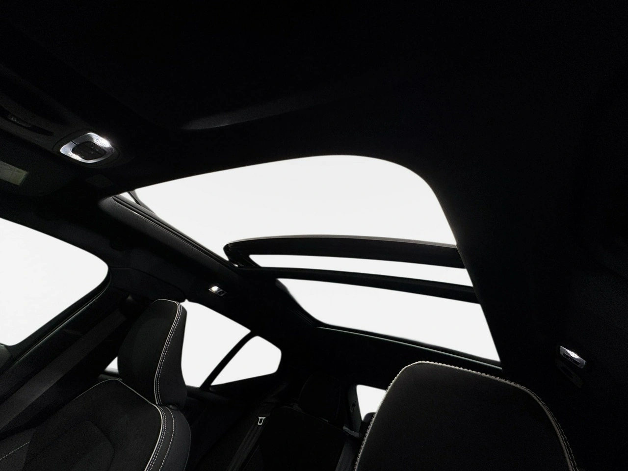 Volvo XC 40 - Zdjęcie 13