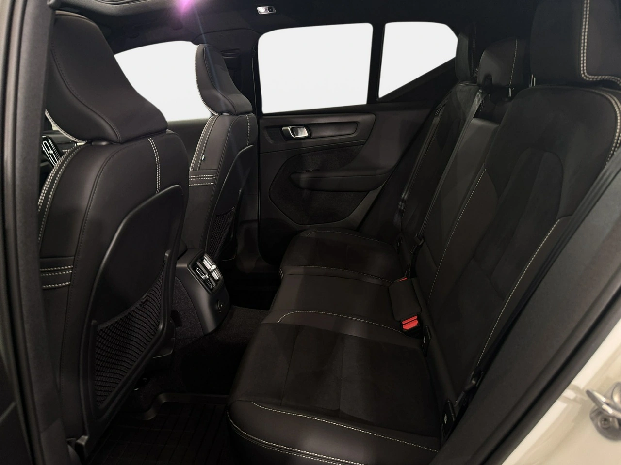 Volvo XC 40 - Zdjęcie 14