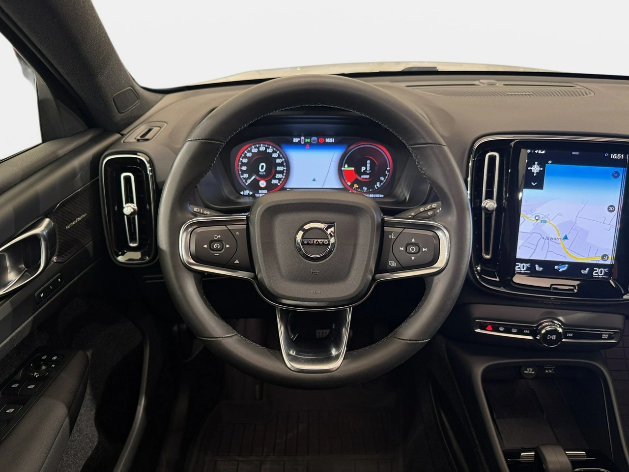 Volvo XC 40 - Zdjęcie 18
