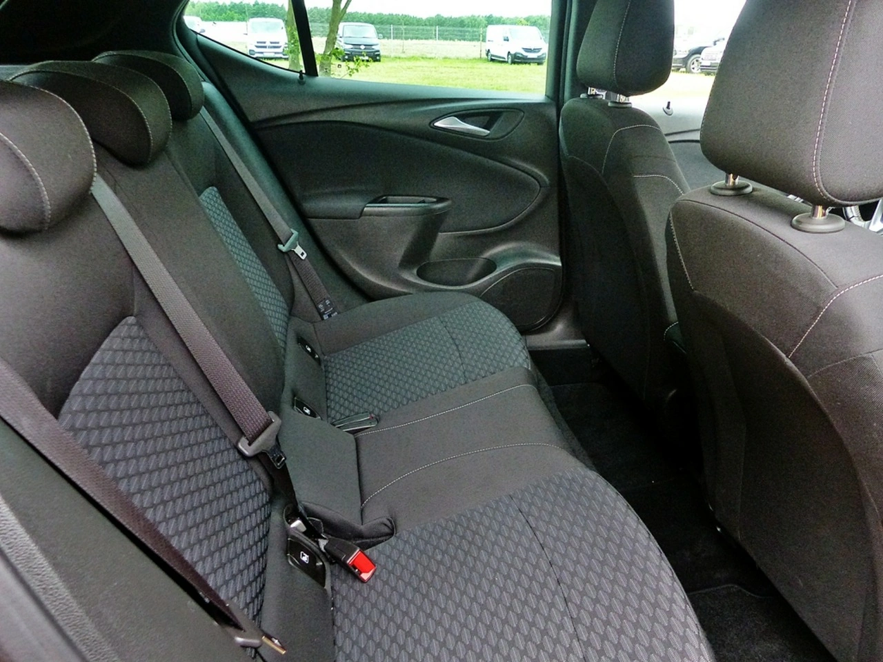 Opel Astra - Zdjęcie 24