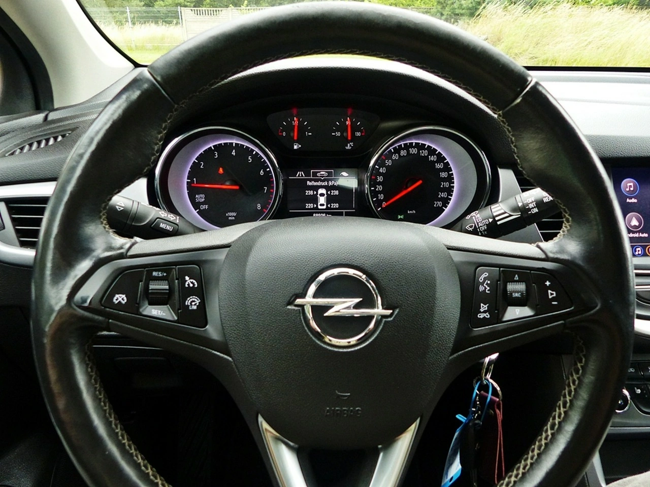 Opel Astra - Zdjęcie 28