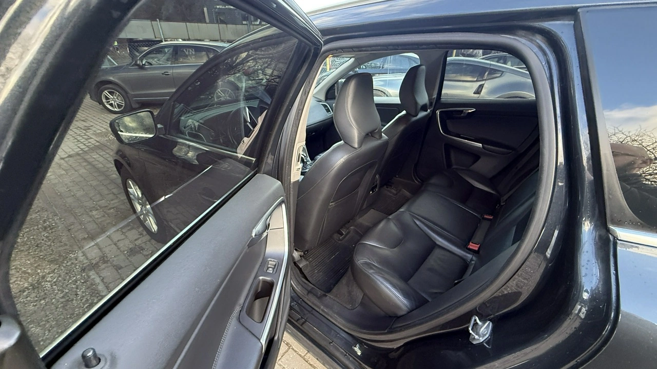 Volvo XC 60 - Zdjęcie 15