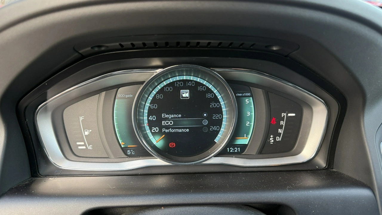 Volvo XC 60 - Zdjęcie 23