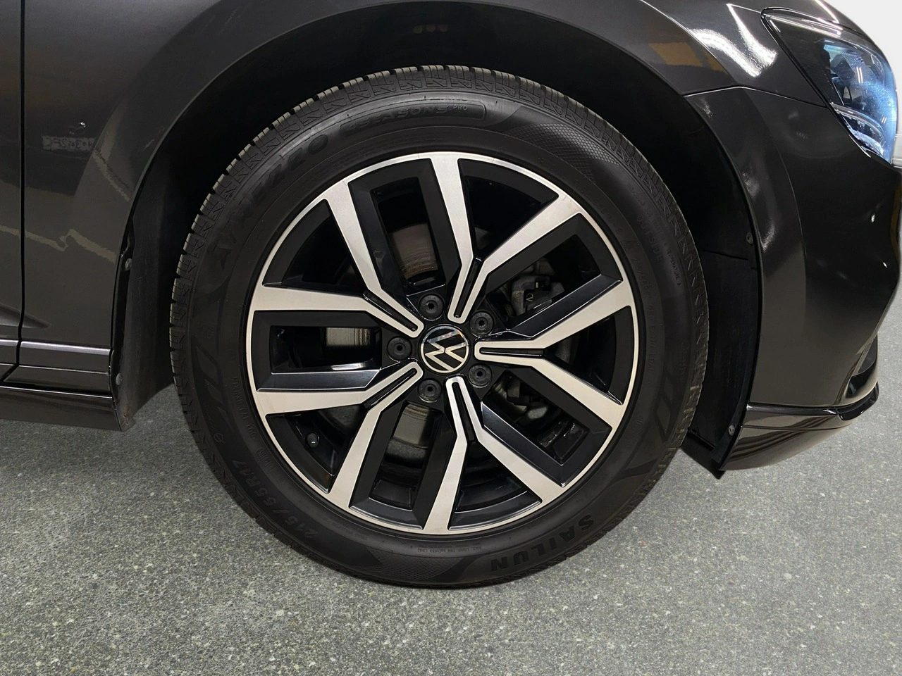 Volkswagen Passat Variant - Zdjęcie 9