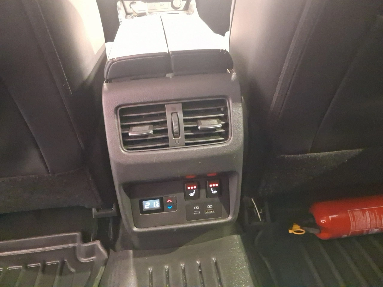 Nissan X-Trail - Zdjęcie 11