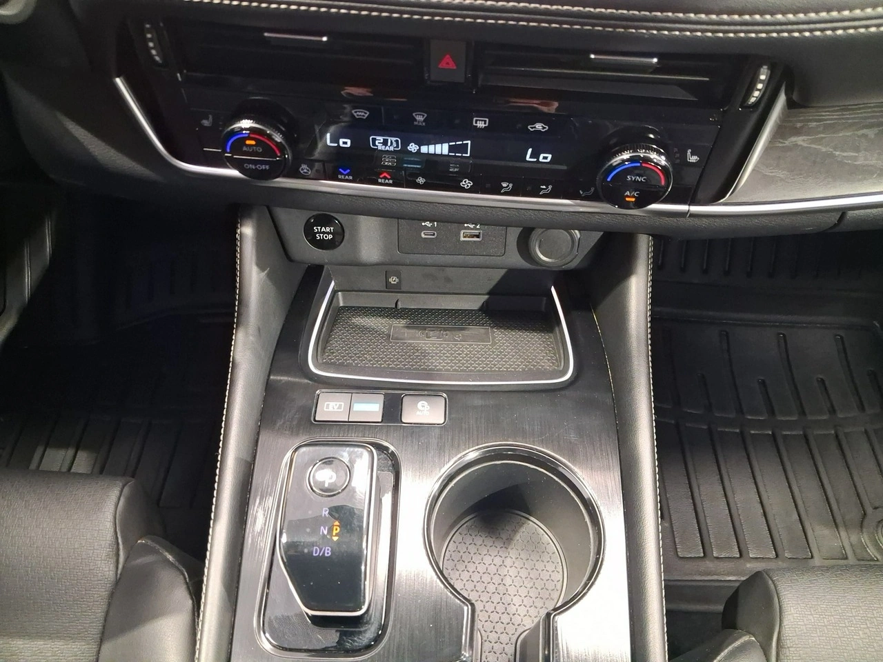 Nissan X-Trail - Zdjęcie 22