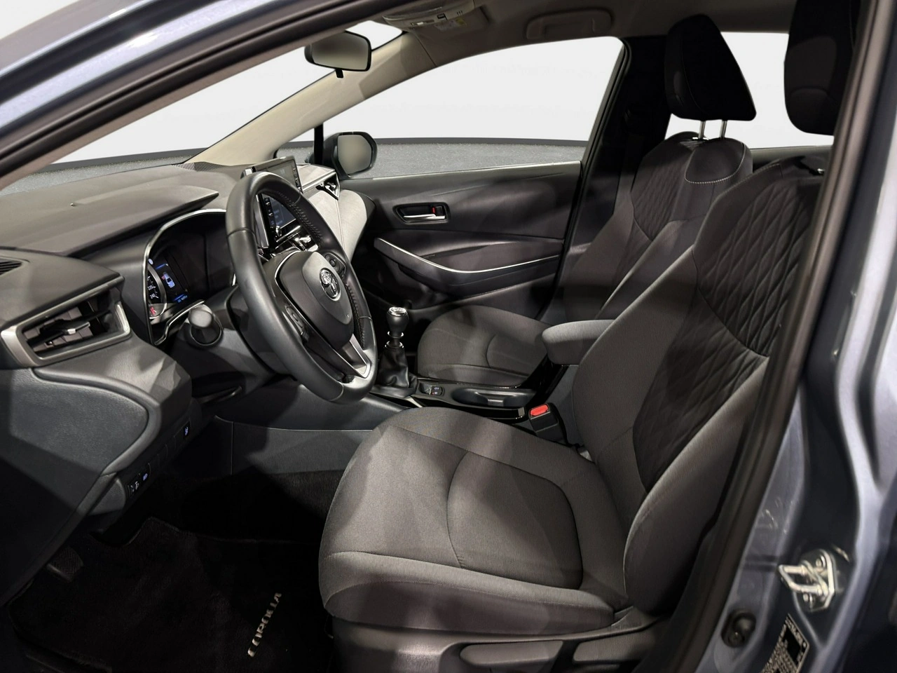 Toyota Corolla - Zdjęcie 11