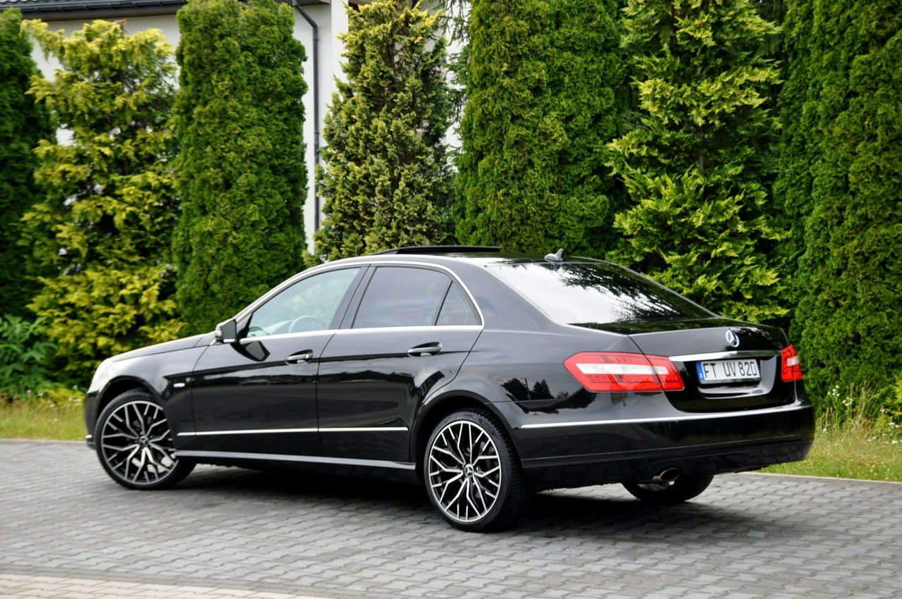 Mercedes E 200 - Zdjęcie 12