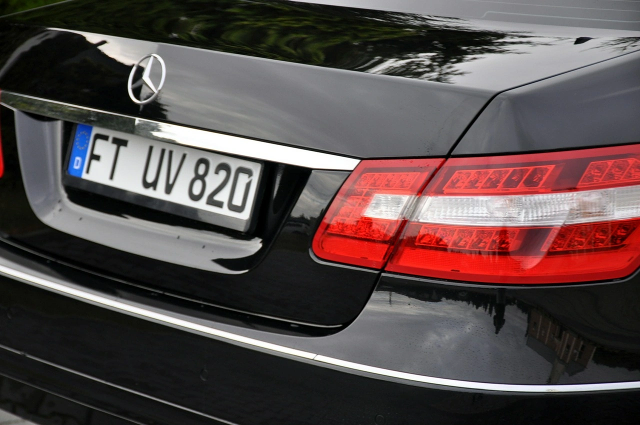 Mercedes E 200 - Zdjęcie 15