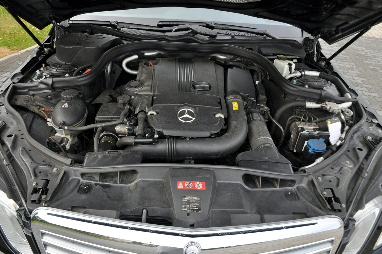 Mercedes E 200 - Zdjęcie 39