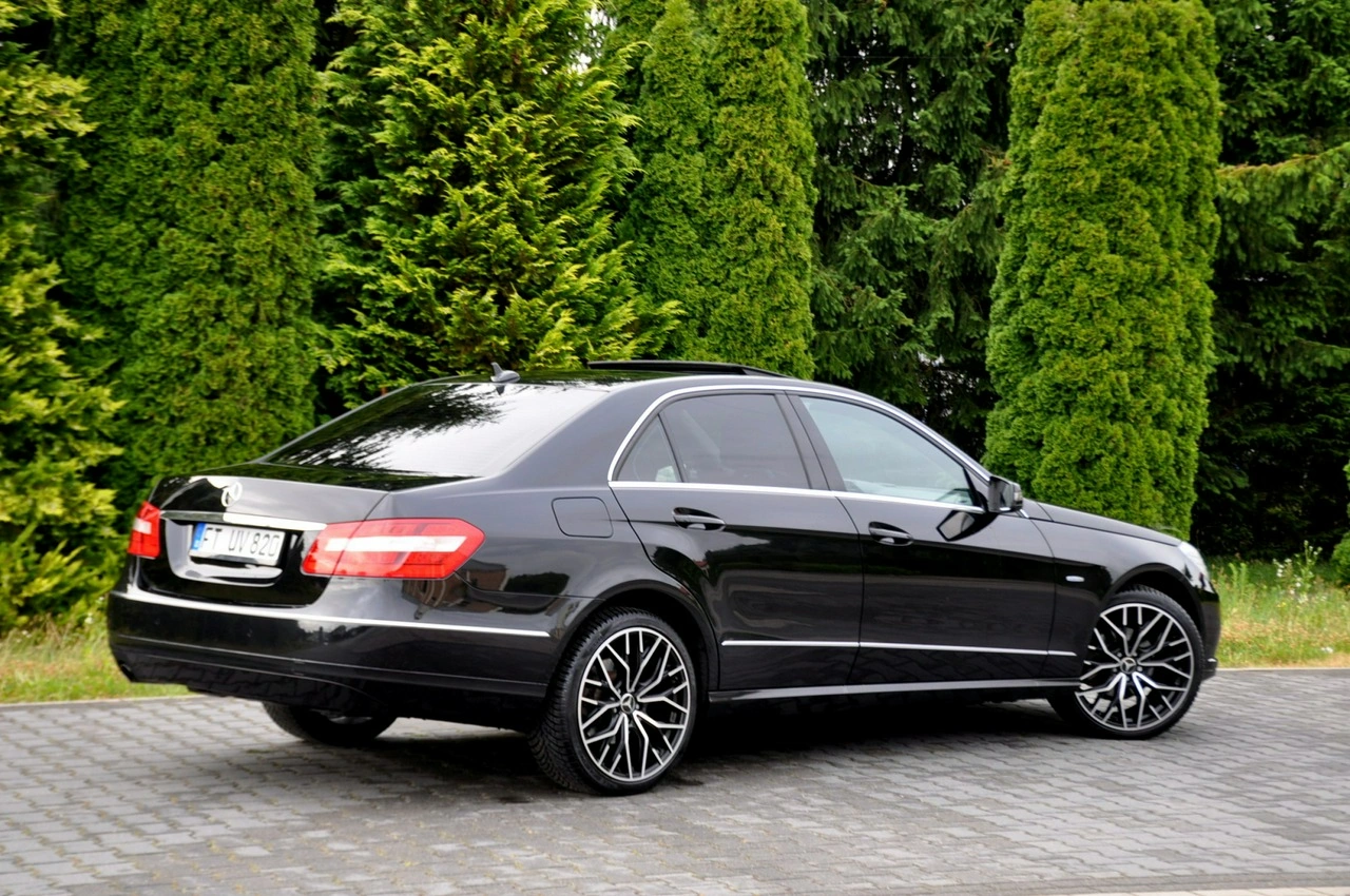 Mercedes E 200 - Zdjęcie 4