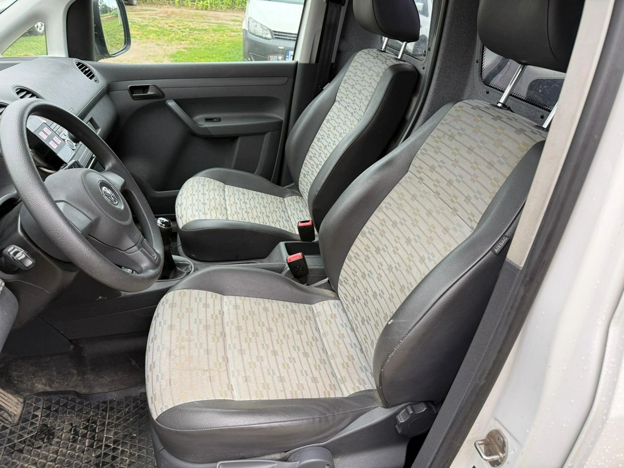 Volkswagen Caddy - Zdjęcie 14