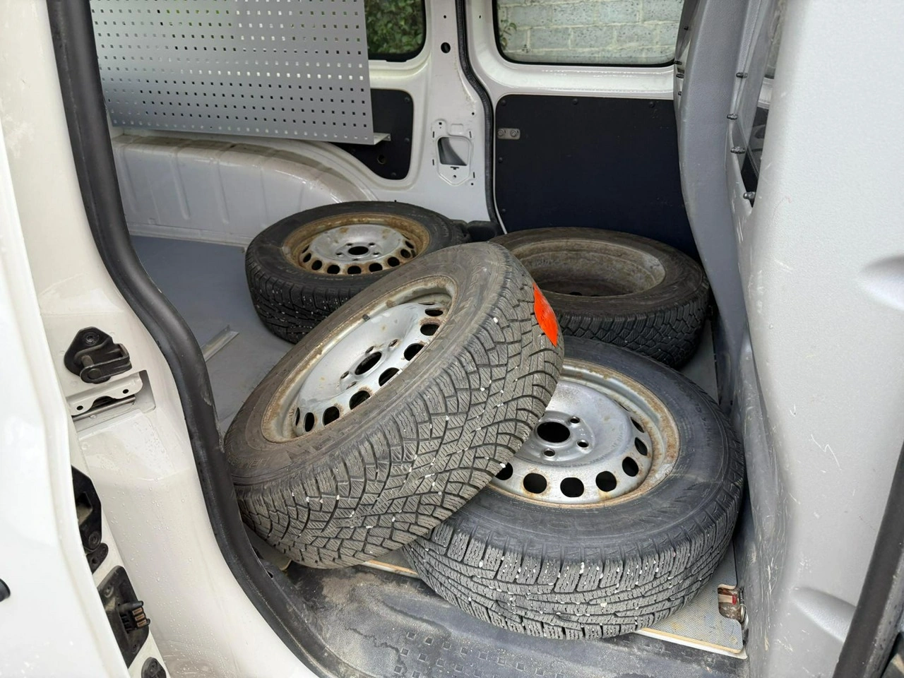 Volkswagen Caddy - Zdjęcie 26