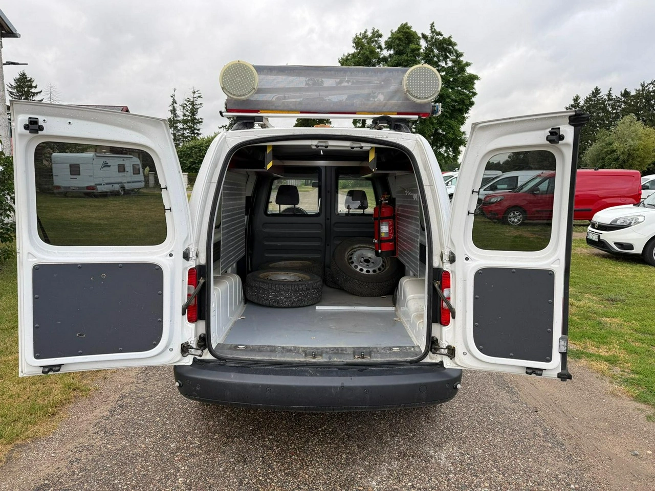 Volkswagen Caddy - Zdjęcie 28