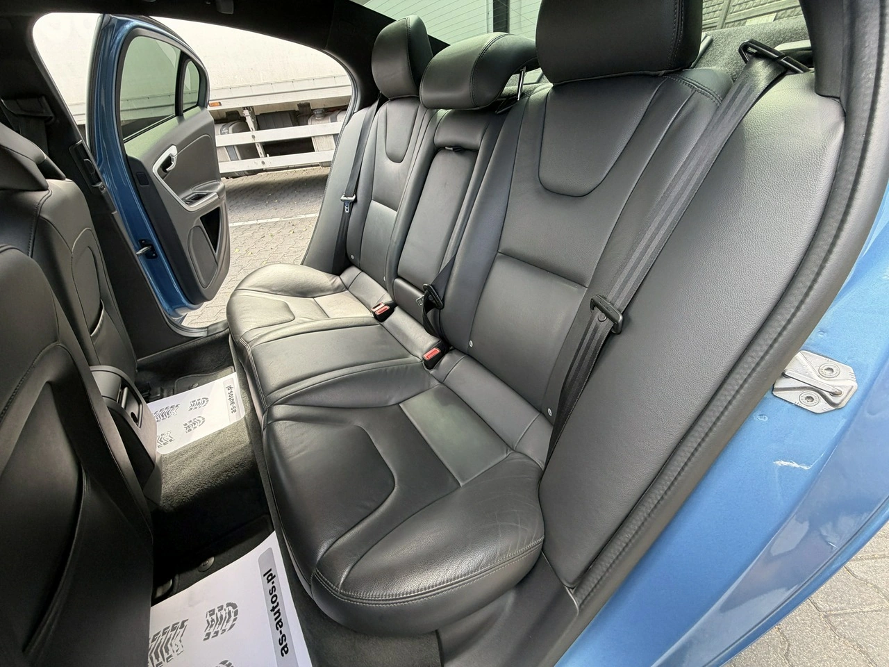 Volvo S60 - Zdjęcie 9