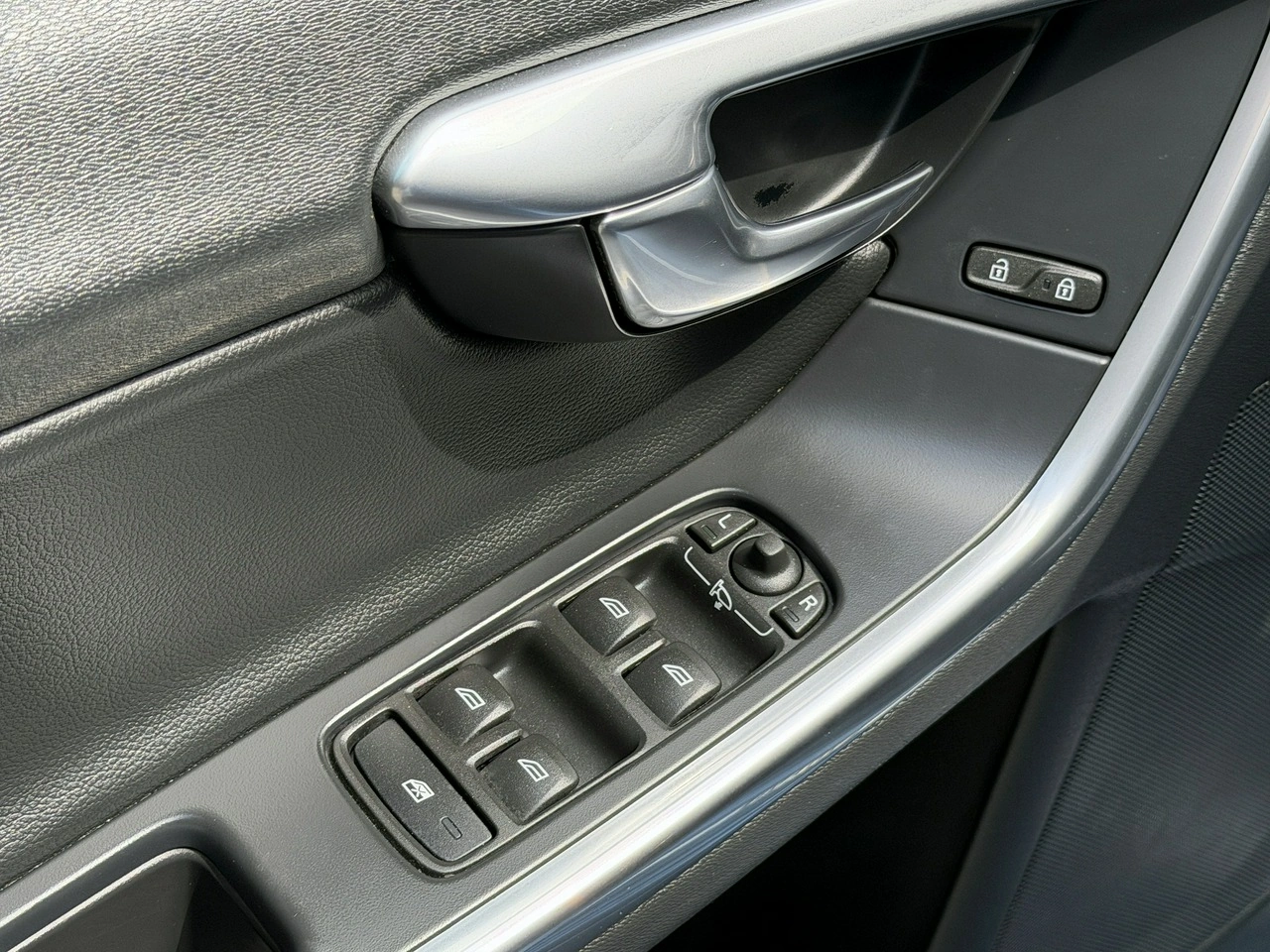 Volvo S60 - Zdjęcie 13