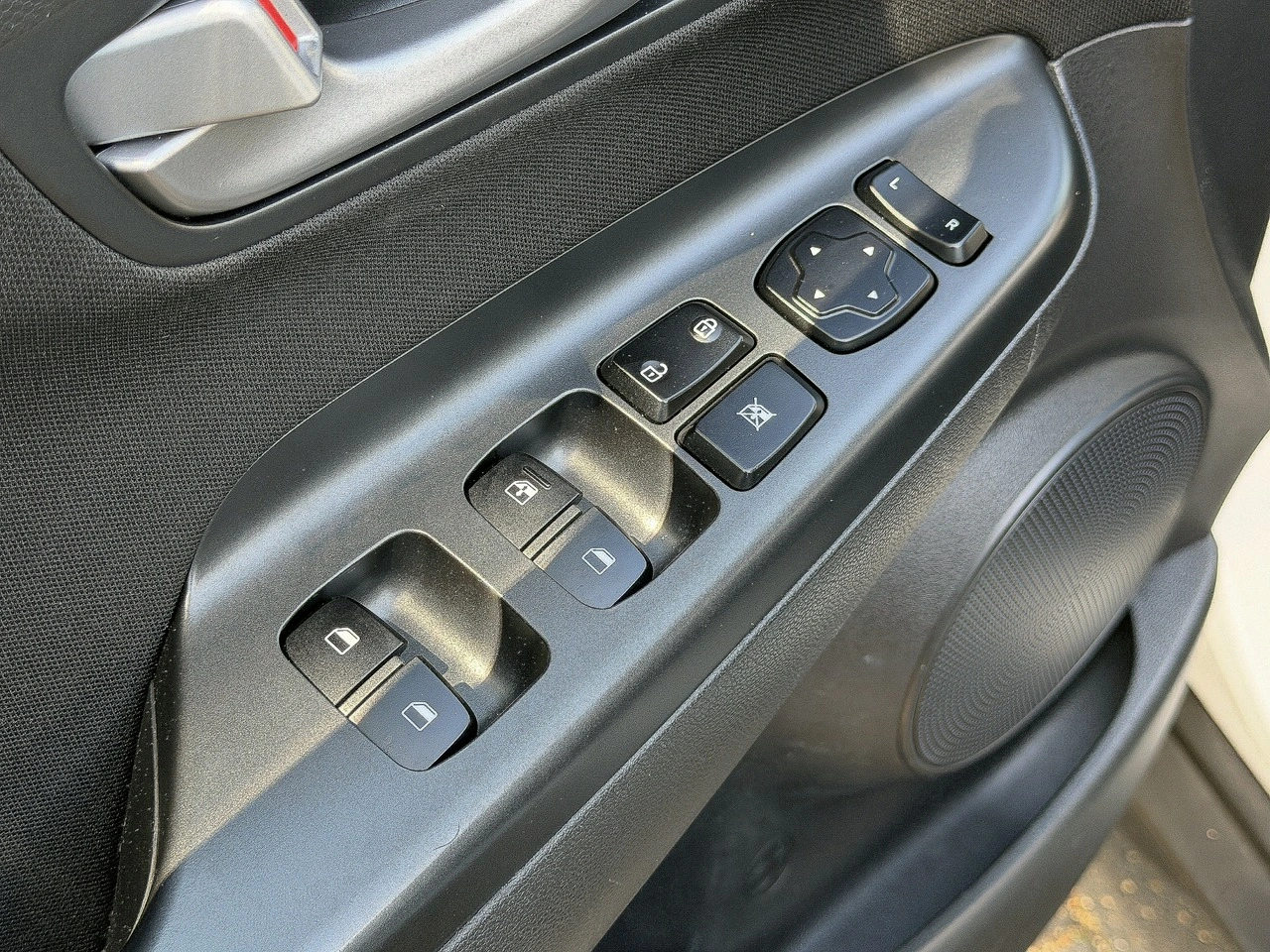 Hyundai Kona - Zdjęcie 6