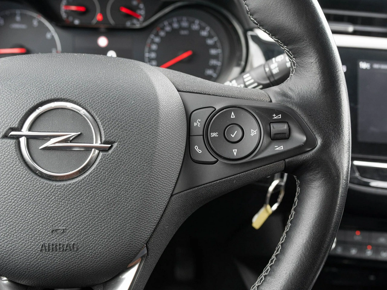 Opel Corsa - Zdjęcie 13