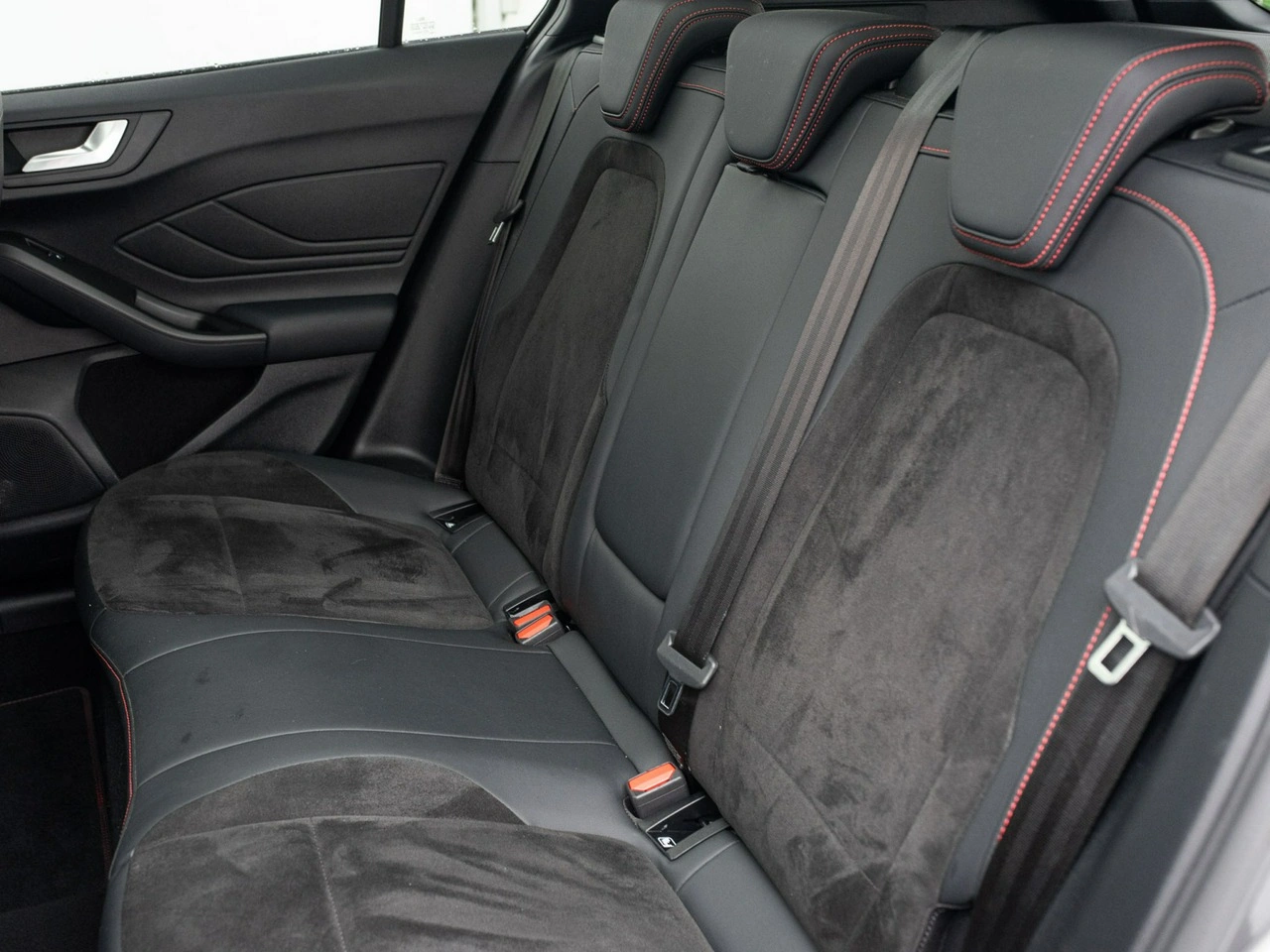 Ford Focus - Zdjęcie 23