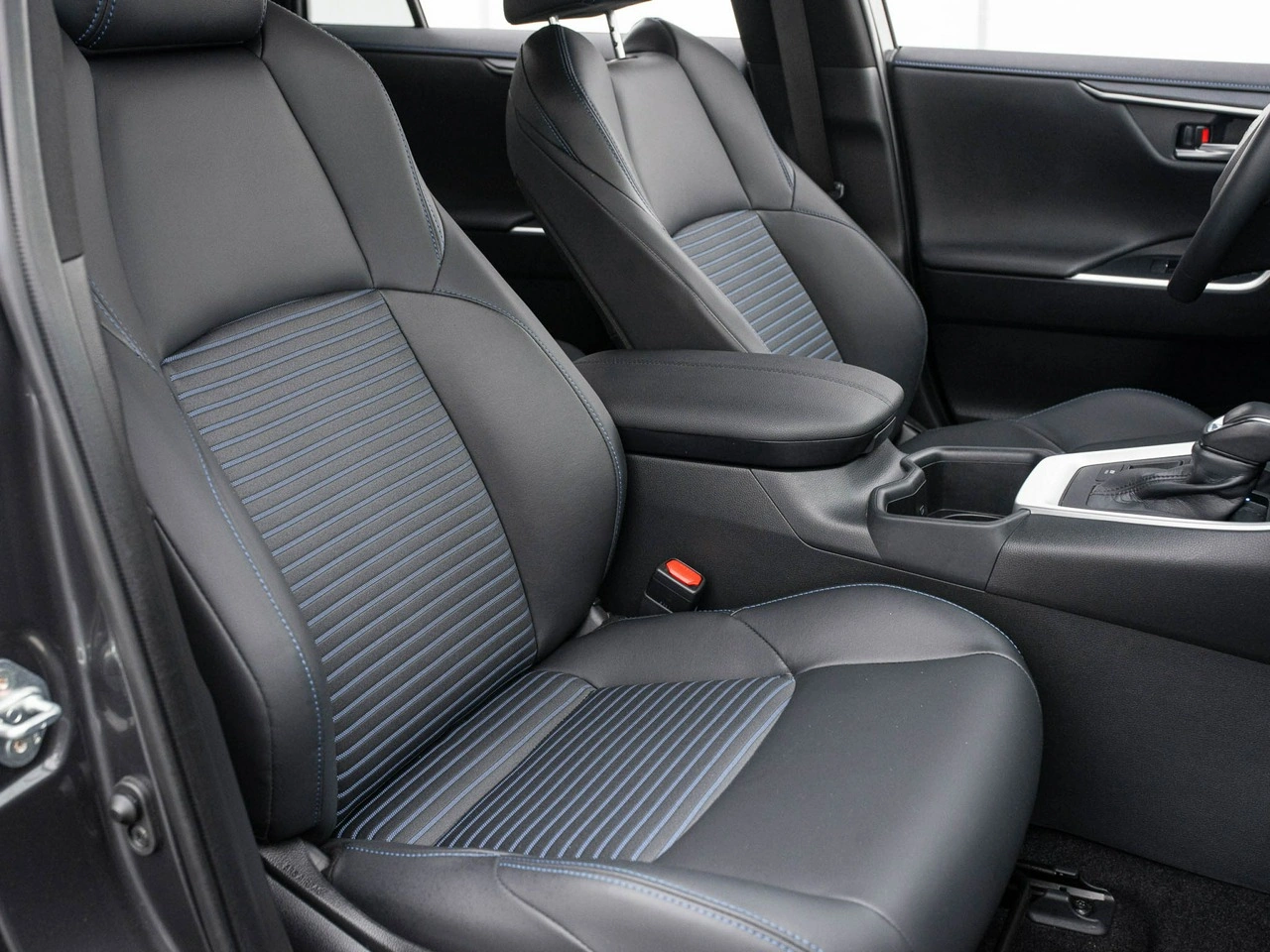 Toyota RAV-4 - Zdjęcie 26