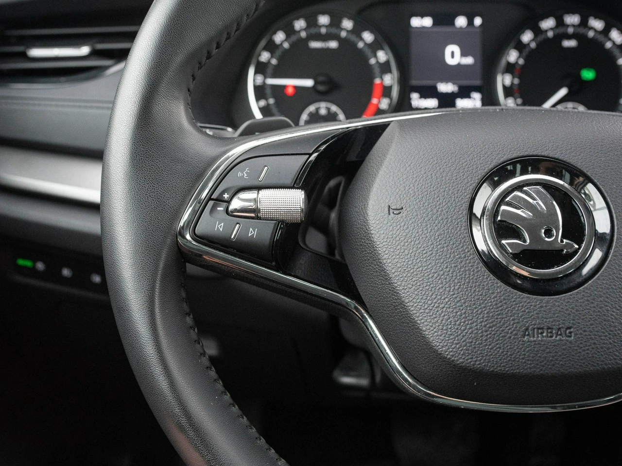Skoda Octavia - Zdjęcie 11