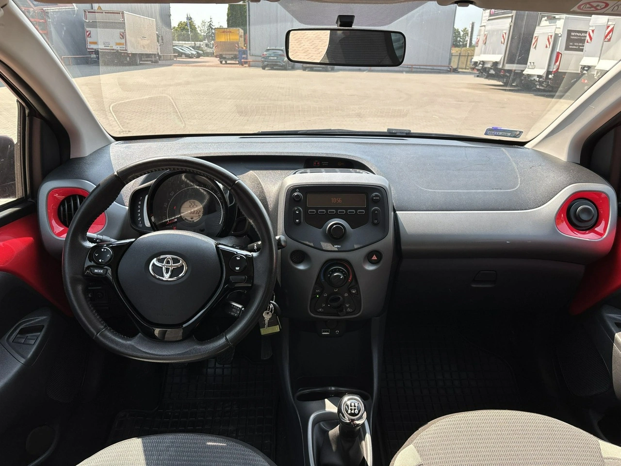 Toyota Aygo - Zdjęcie 14