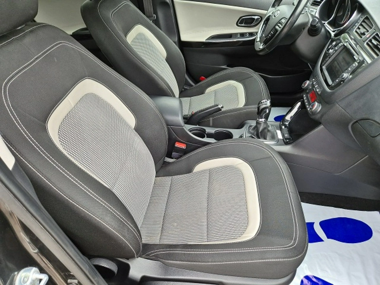 Kia Ceed - Zdjęcie 19