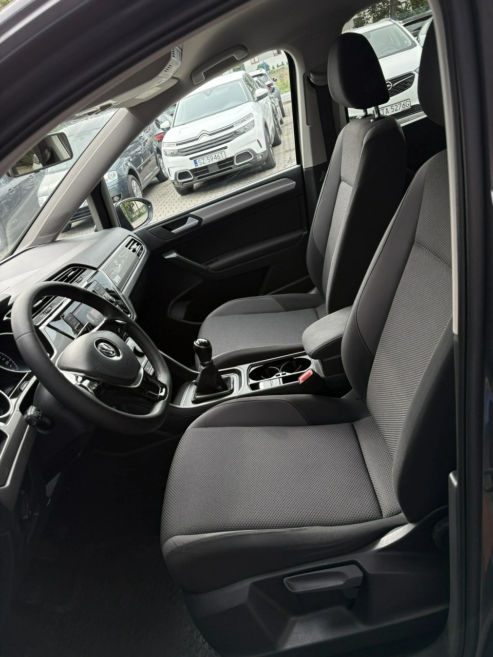 Volkswagen Touran - Zdjęcie 14