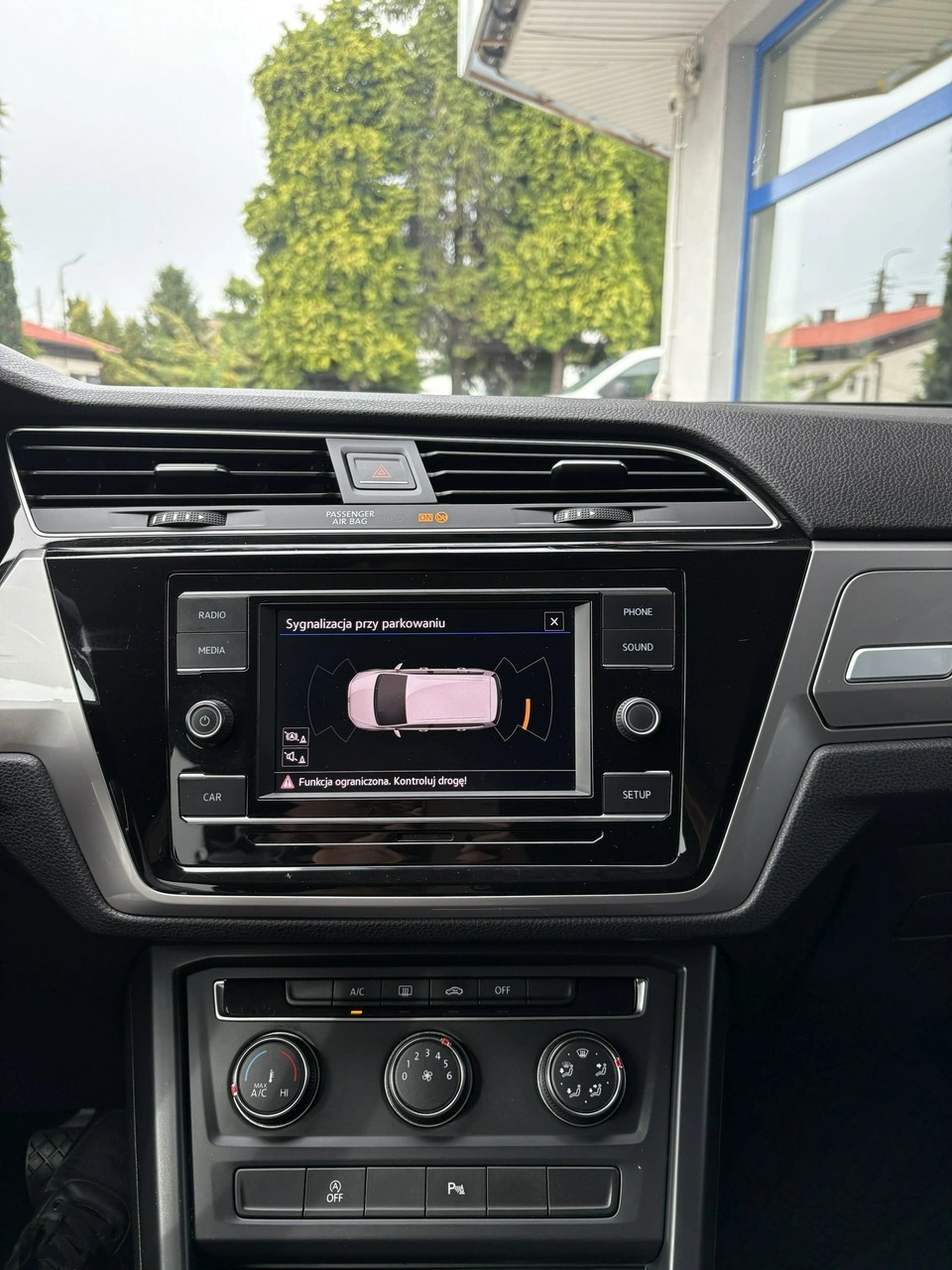 Volkswagen Touran - Zdjęcie 20