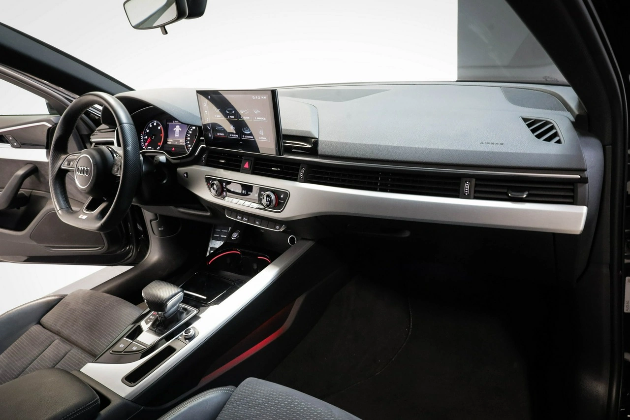 Audi A4 - Zdjęcie 15