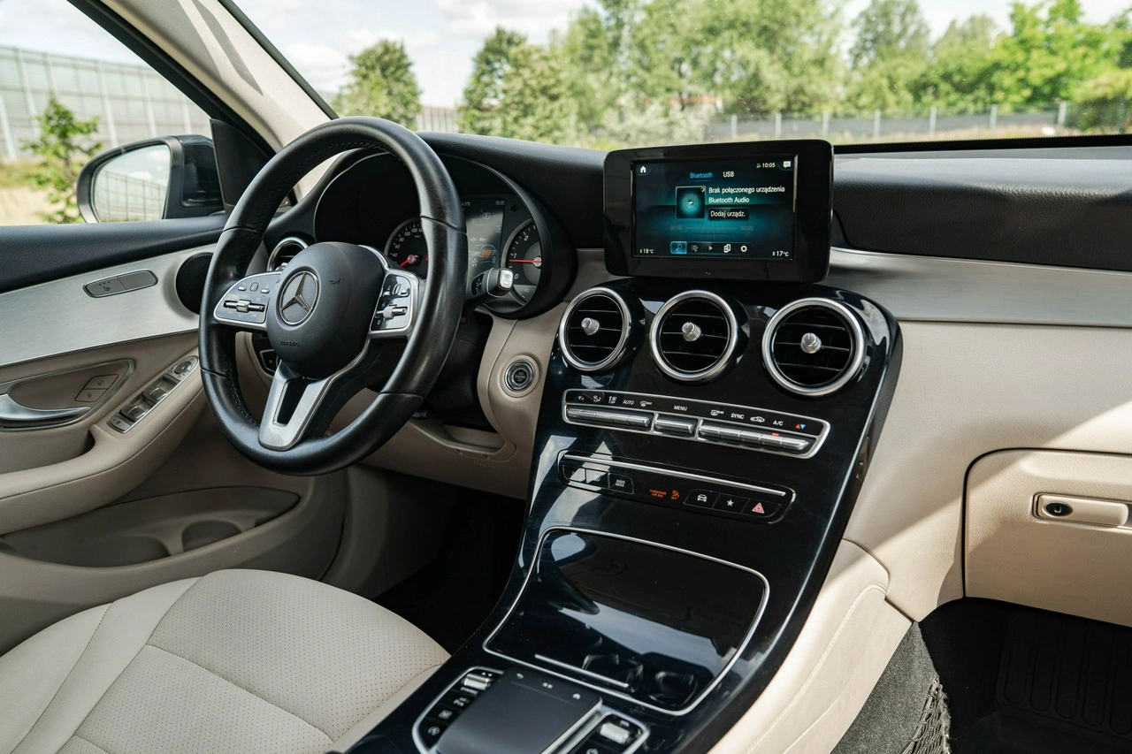 Mercedes GLC 220 - Zdjęcie 19