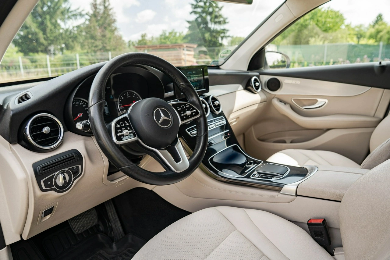 Mercedes GLC 220 - Zdjęcie 20