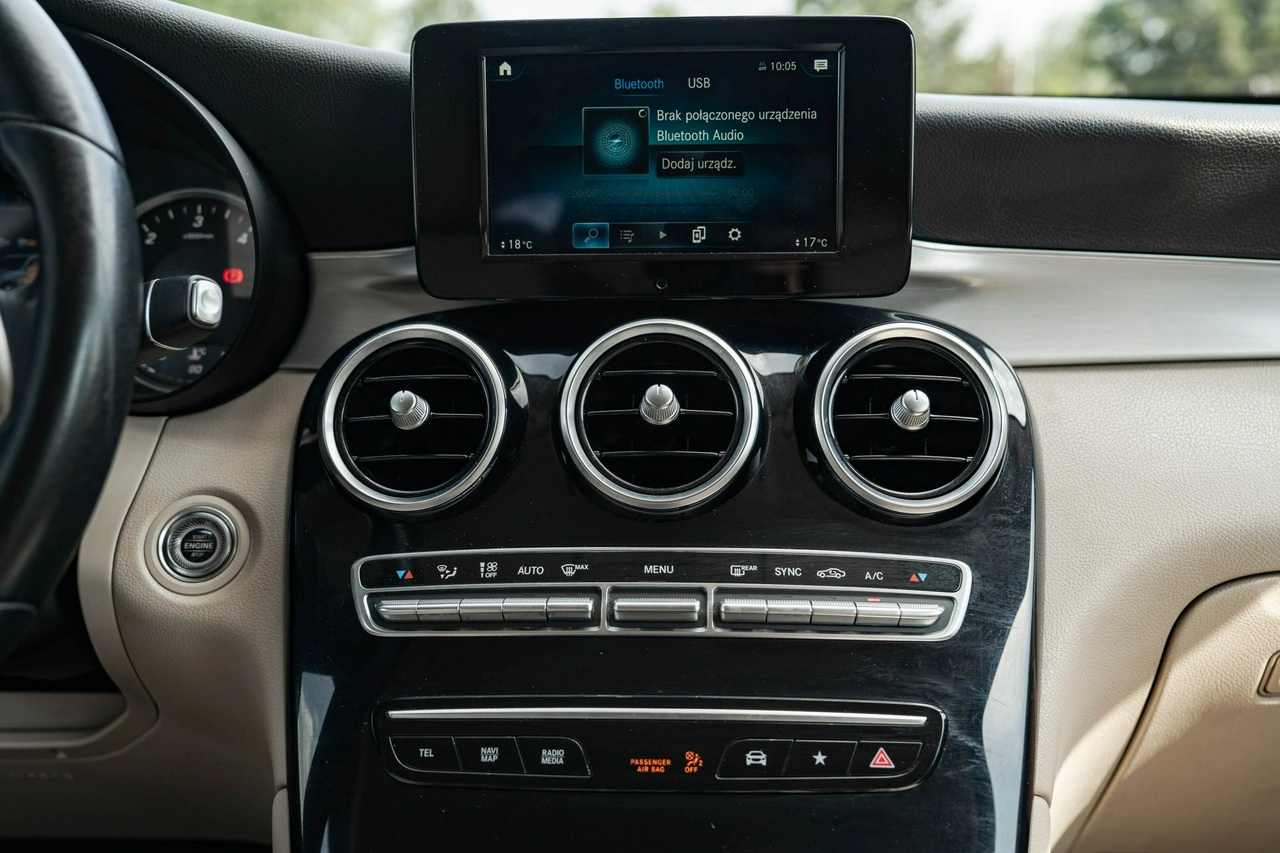 Mercedes GLC 220 - Zdjęcie 21