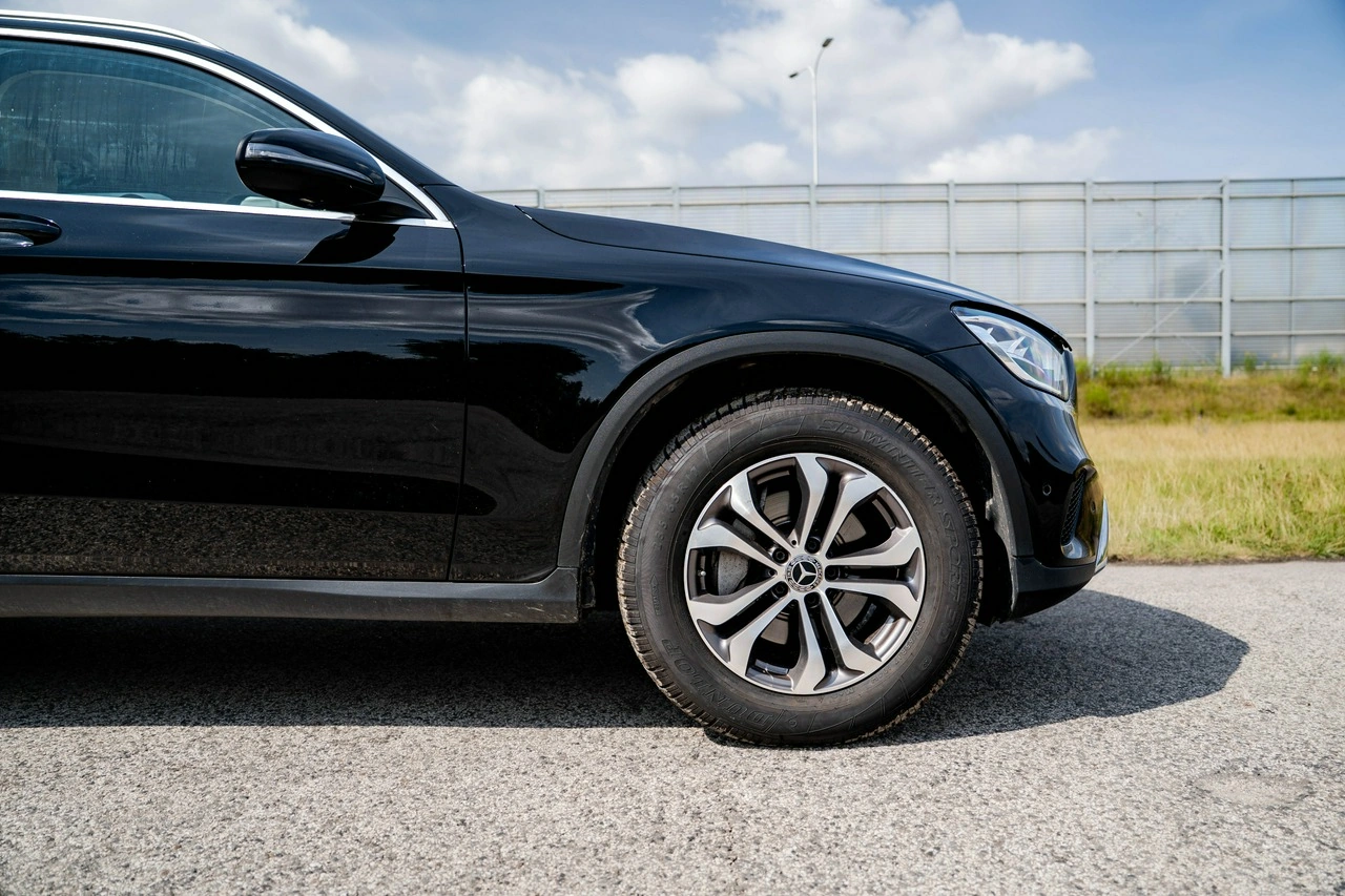 Mercedes GLC 220 - Zdjęcie 7