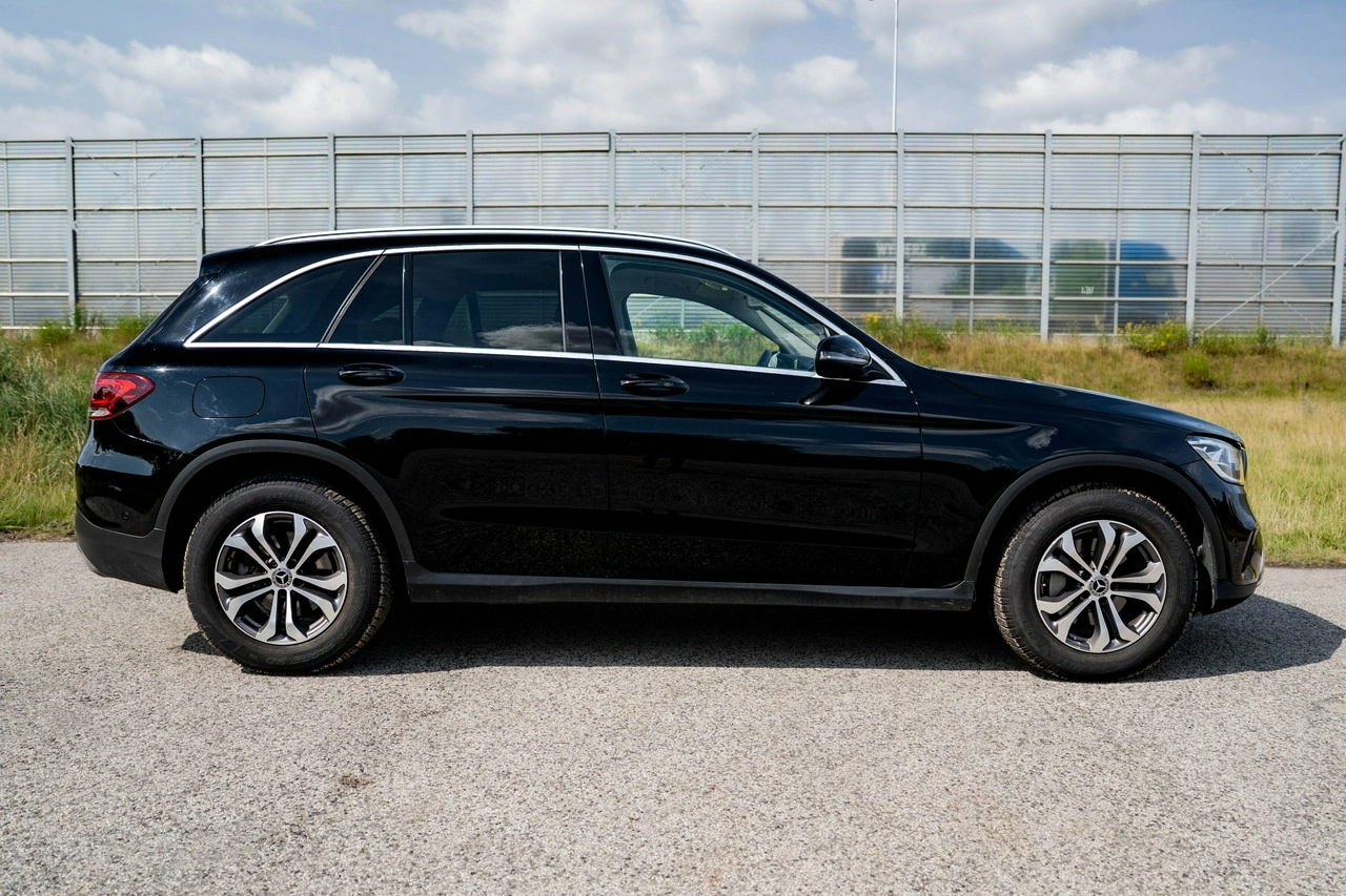 Mercedes GLC 220 - Zdjęcie 8