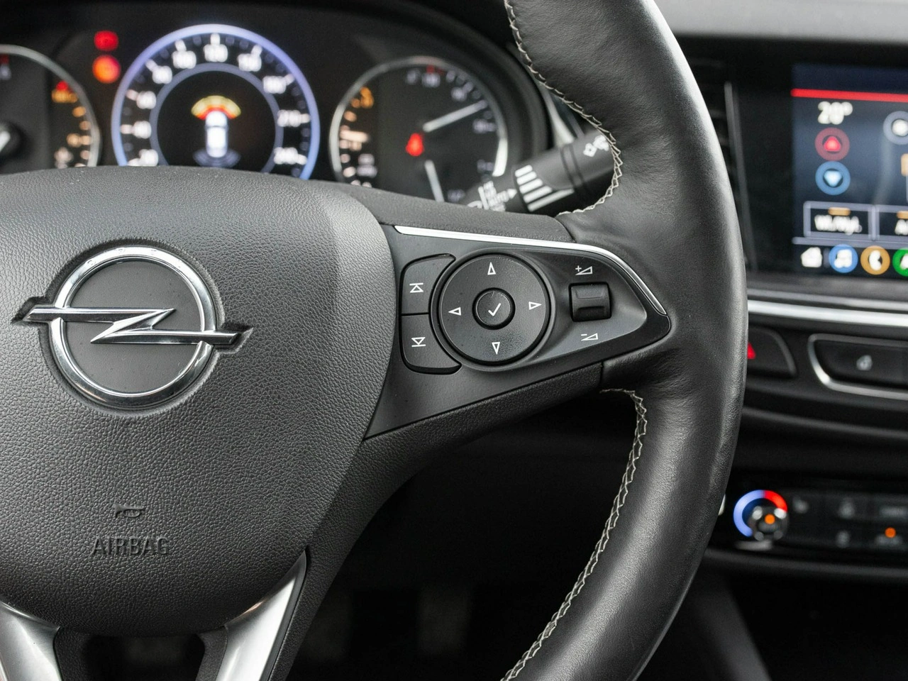 Opel Insignia - Zdjęcie 13