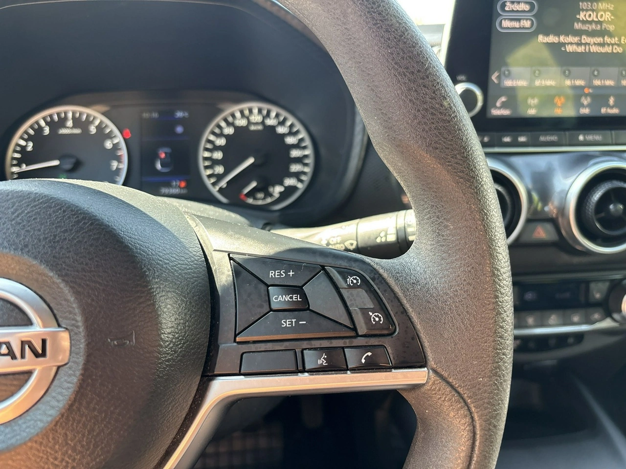 Nissan Juke - Zdjęcie 22