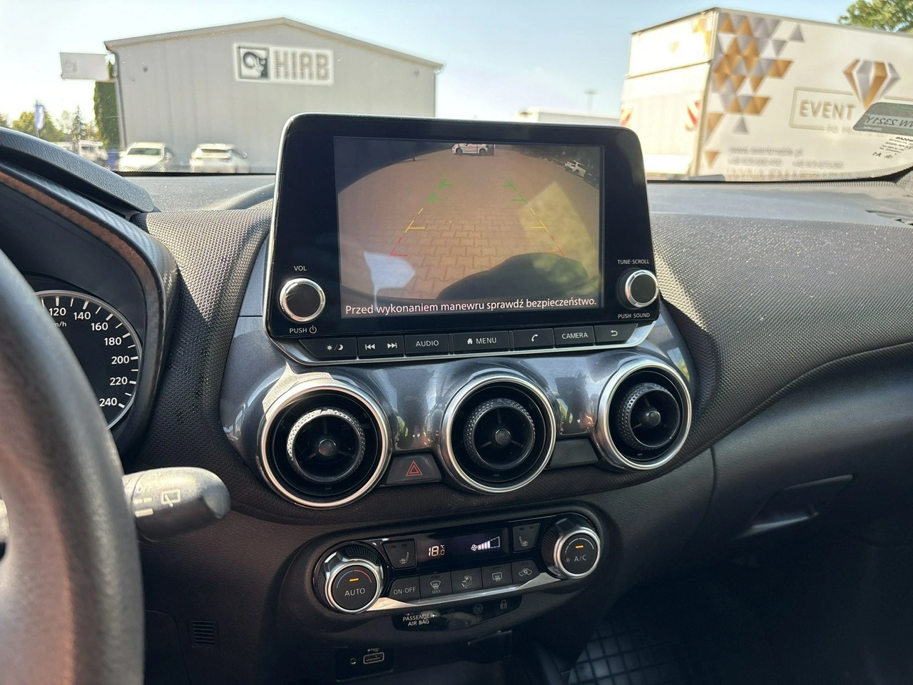 Nissan Juke - Zdjęcie 24