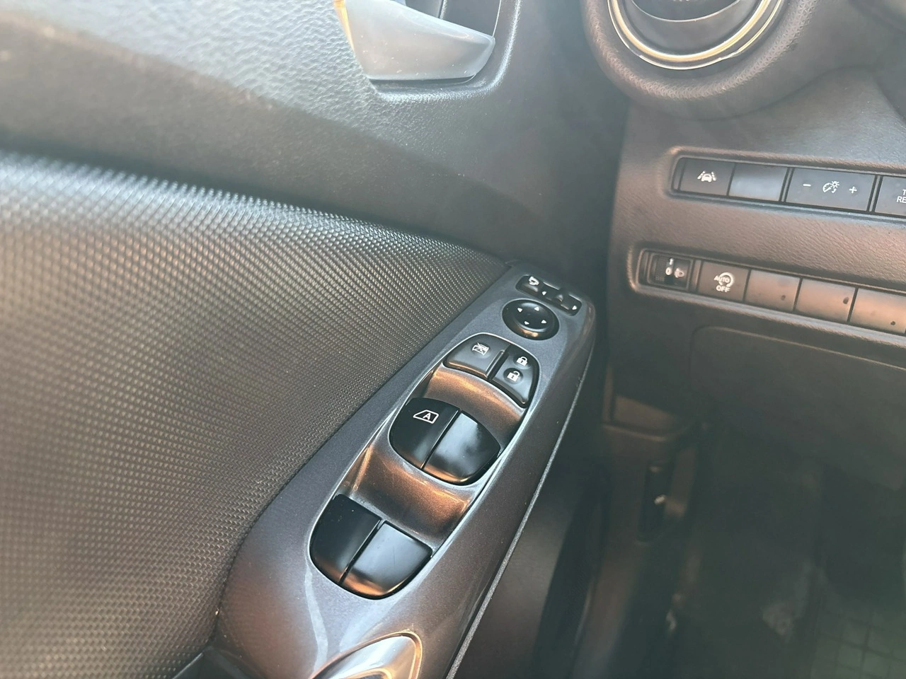 Nissan Juke - Zdjęcie 25