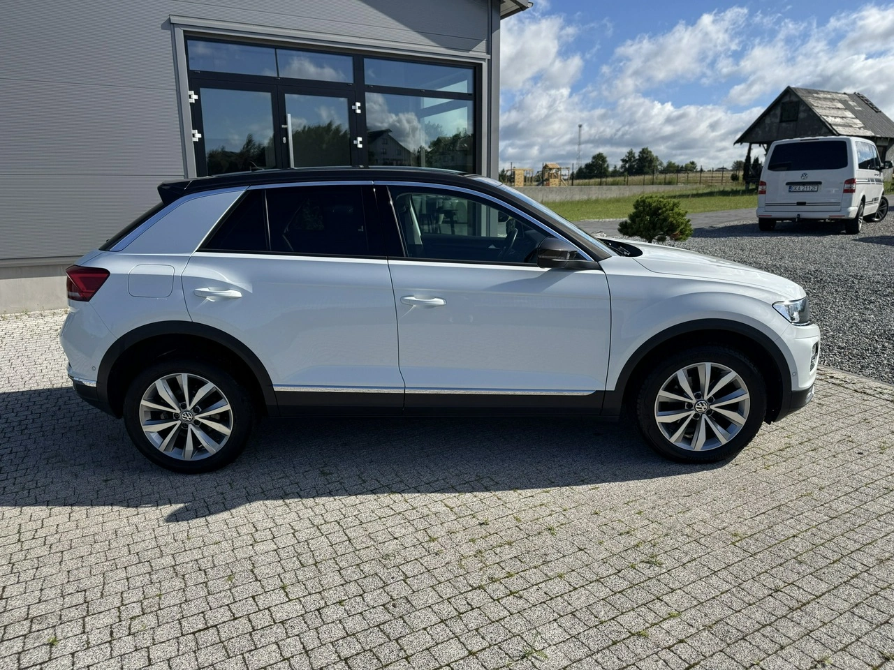 Volkswagen T-Roc - Zdjęcie 9