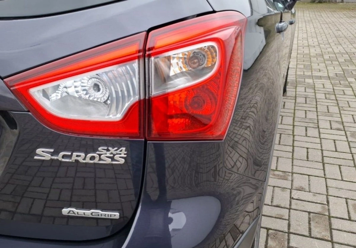 Suzuki SX4 S-Cross - Zdjęcie 17