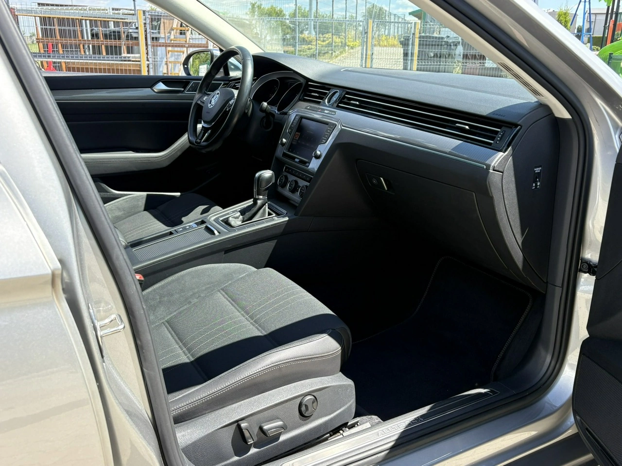 Volkswagen Passat Alltrack - Zdjęcie 15