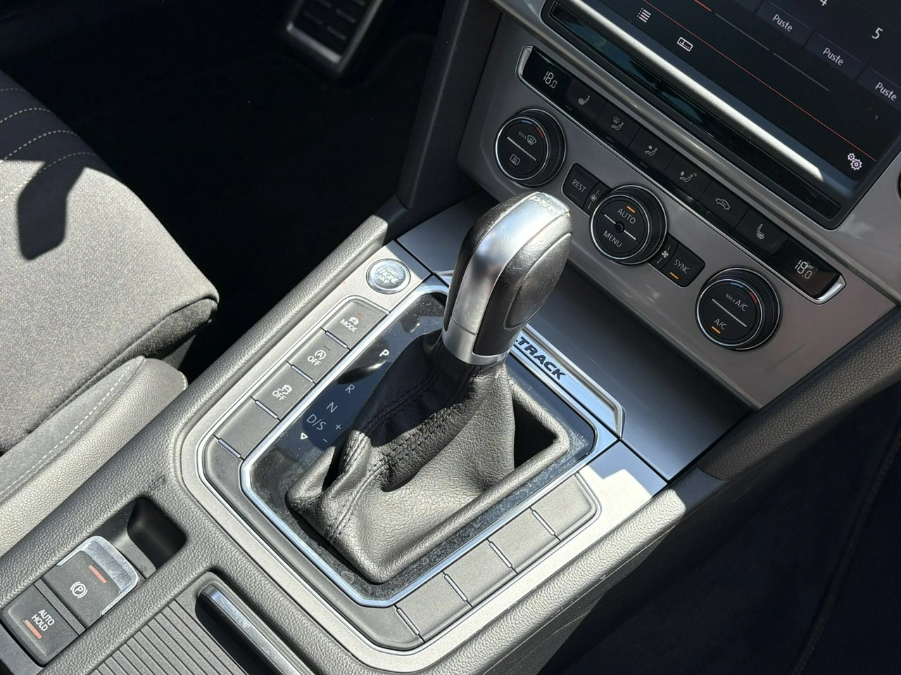 Volkswagen Passat Alltrack - Zdjęcie 19