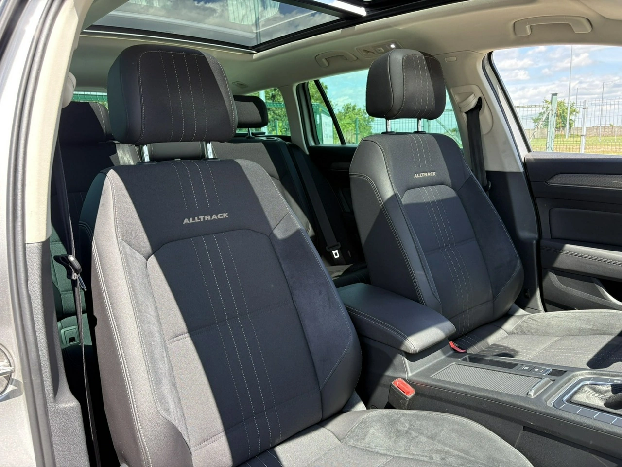 Volkswagen Passat Alltrack - Zdjęcie 21