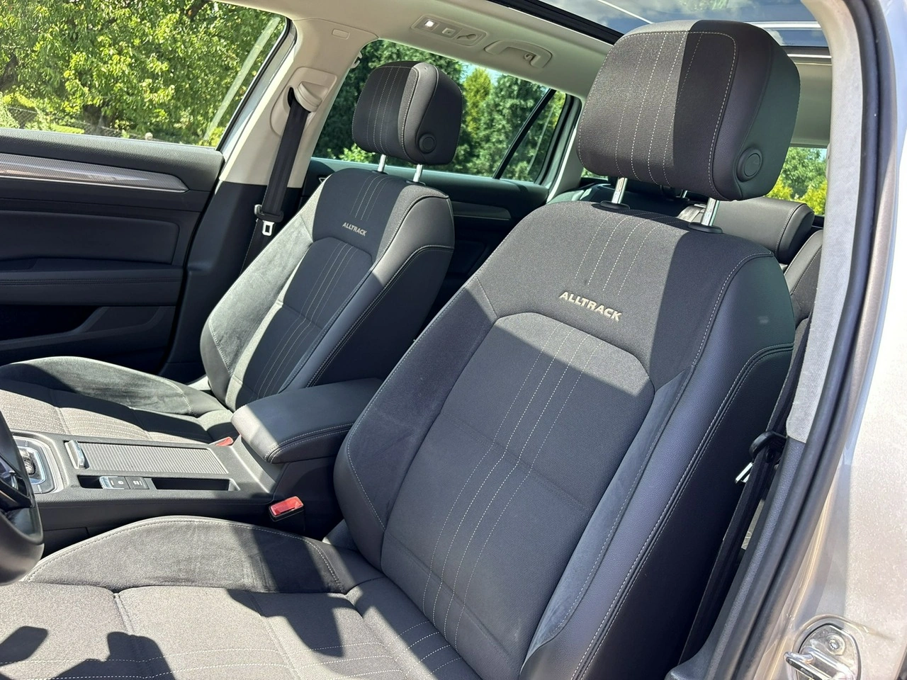 Volkswagen Passat Alltrack - Zdjęcie 24