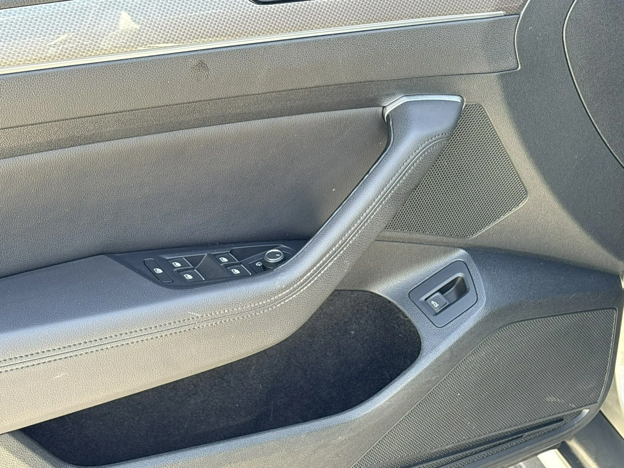 Volkswagen Passat Alltrack - Zdjęcie 26