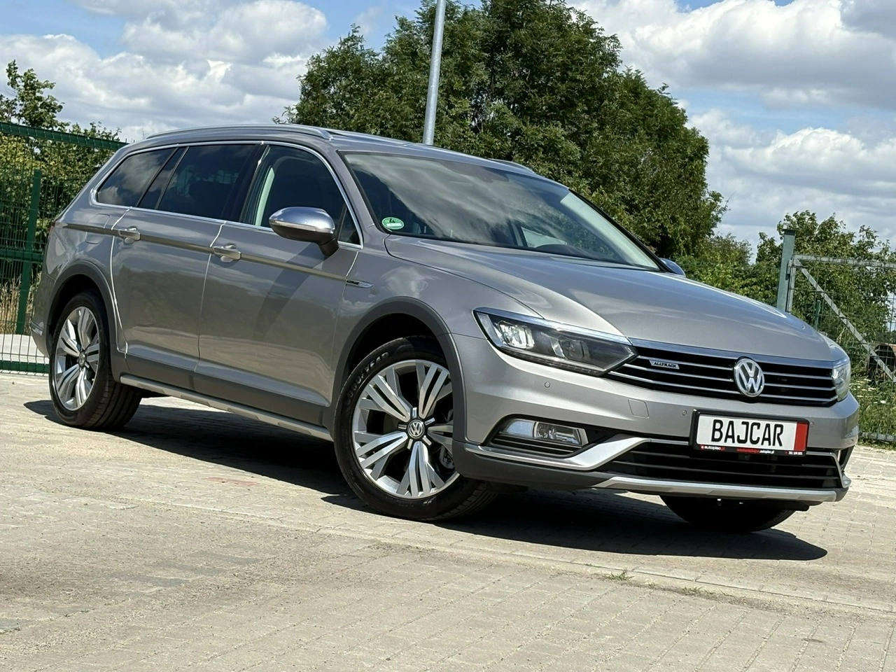 Volkswagen Passat Alltrack - Zdjęcie 1