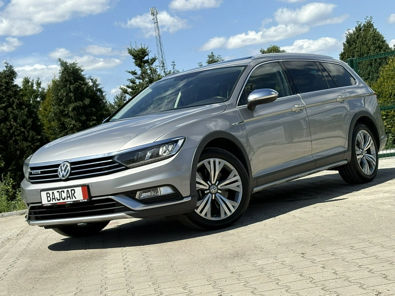Volkswagen Passat Alltrack - Główne zdjęcie